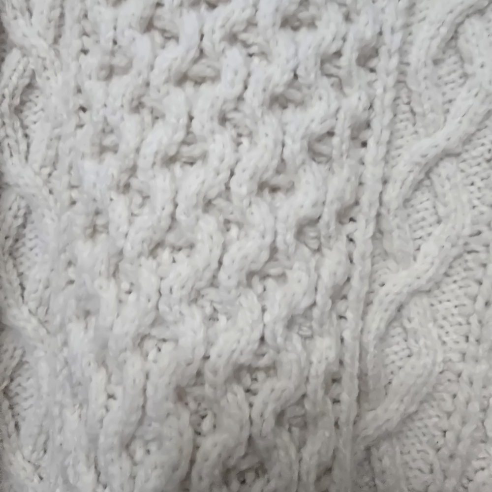 H&M Cream Cable Knit Crewneck Sweater - Picture 9 of 12